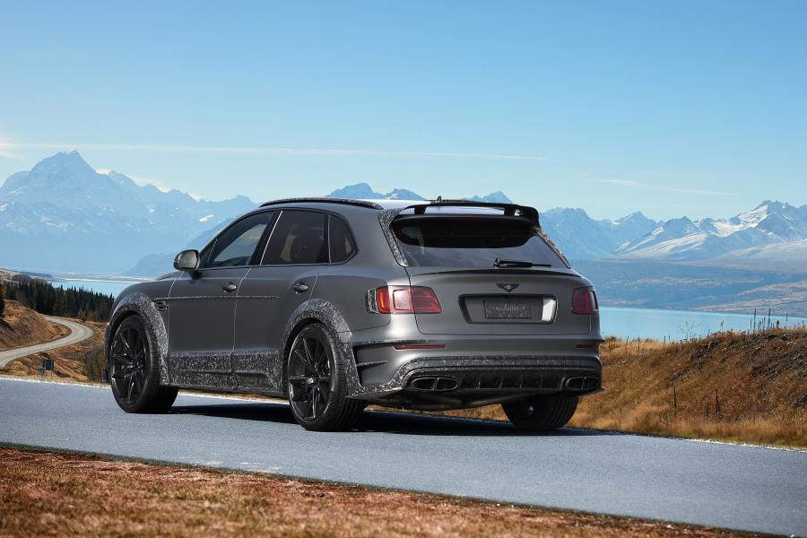  Bentley Bentayga Black Edition by Mansory 2017 года  (фото 2 из 4)